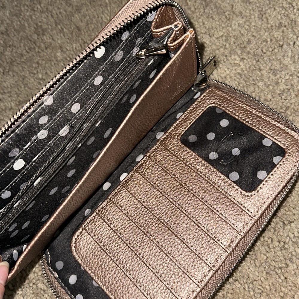 Thirty-One - All About the Benjamin’s Wallet - Picture 7 of 7